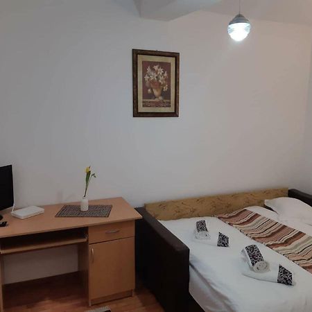 Tudor Apartment Braşov Eksteriør bilde